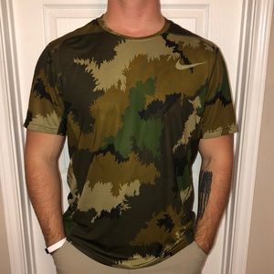 Nike Pro Hypercool Camo Pro Fitted T Shirt